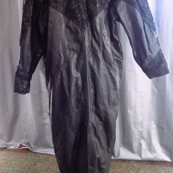 Outbrook Leather Trench Coat. - Picture 5 of 6